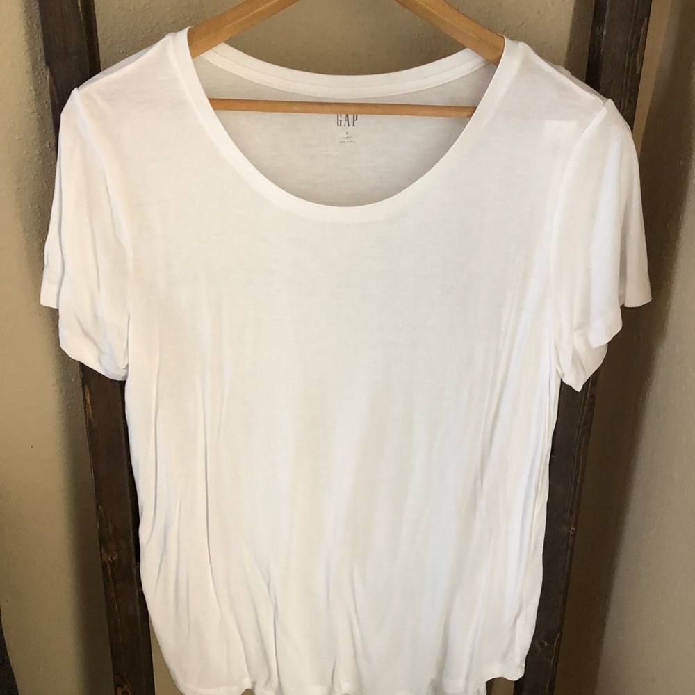 Gap luxe tee. White. Size large.